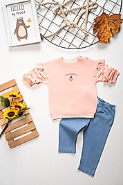 Kız Bebek Çilek Nakışlı Üst Örme Kot Pantolonlu Mevsimlik Takım